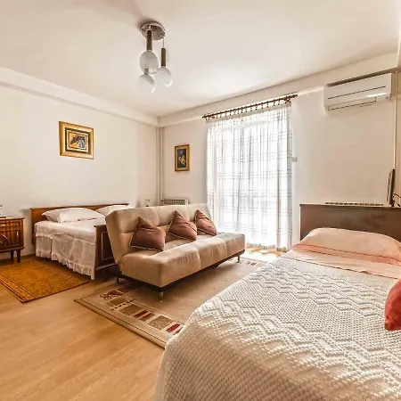 Lili Apartment Porec