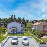 Lili Apartment Porec