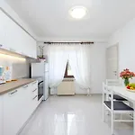 Lili Apartment Porec